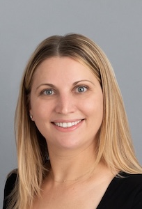 Portrait of Ariel Rosenbaum, LCSW-S